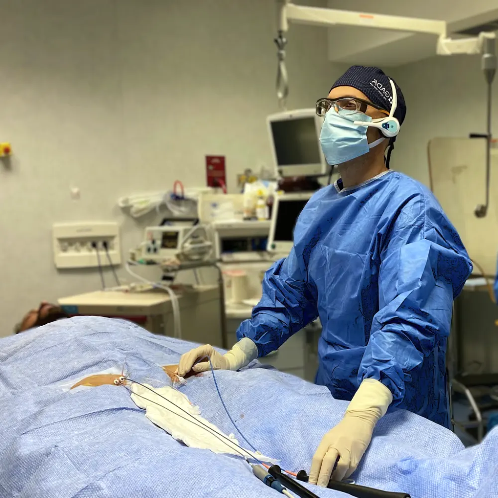 Intervento in sala operatoria eseguito dal dott. Scalone.